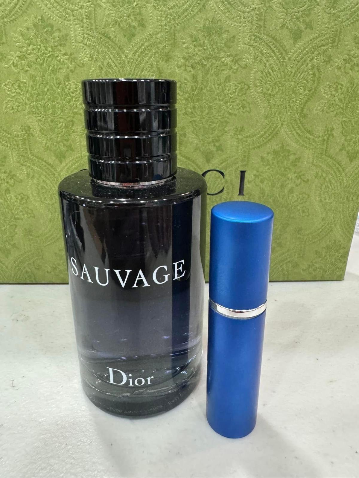 De Dior Sauvage y decant azul