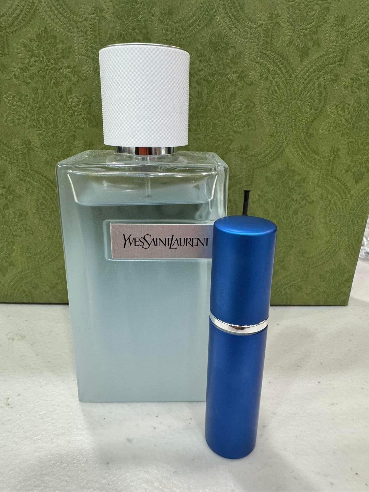 Yves Saint Laurent y decant azul
